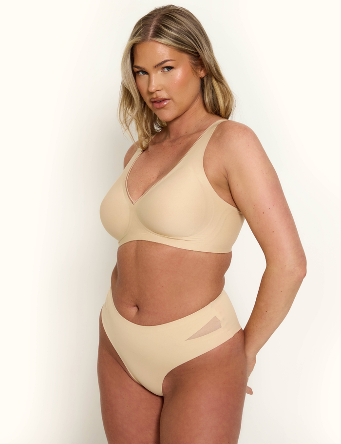 Soutien-gorge décolleté V push-up avec tulle